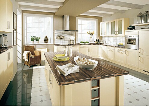 福美珈櫥柜:用精湛的技術(shù)+五星的服務(wù) 成為行業(yè)新標(biāo)桿