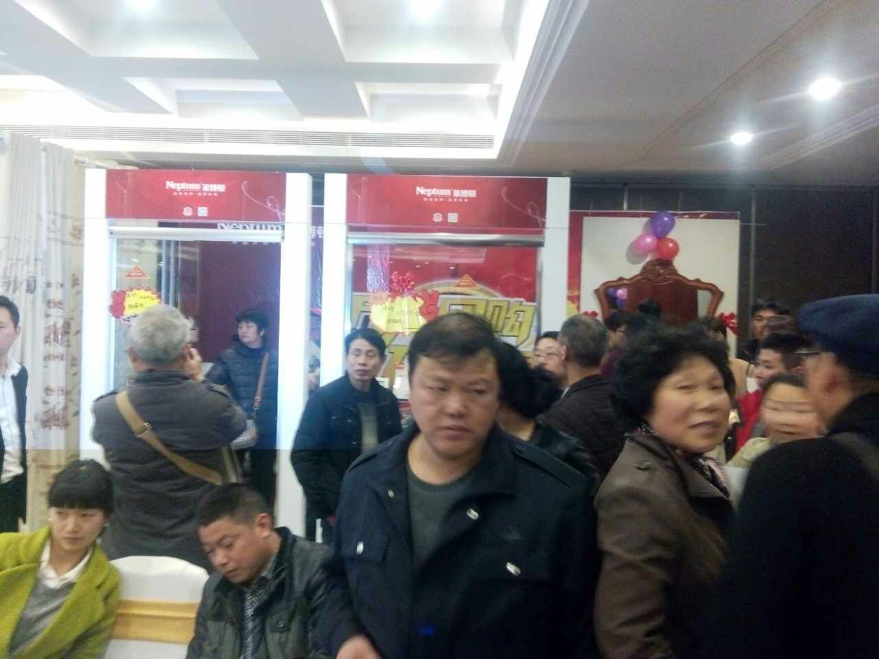 萊博頓淋浴房3.28團購會惠動鎮(zhèn)江