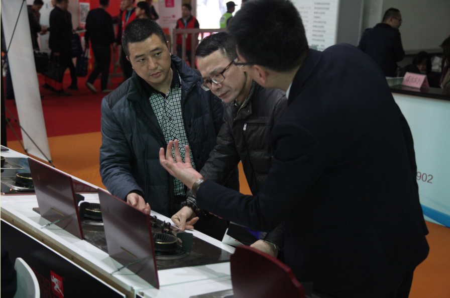 超人內旋火10+代燃氣灶新品發布現場講解