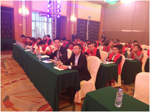 一心同創?煥新未來 意仕特新年“大搞作”