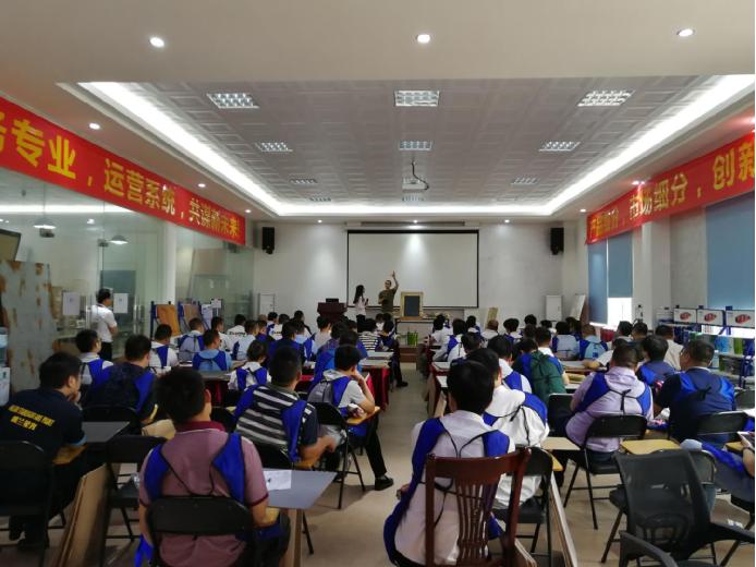 做一個藝術涂料專家 ——巴德士集團2017年第四期藝術涂料培訓