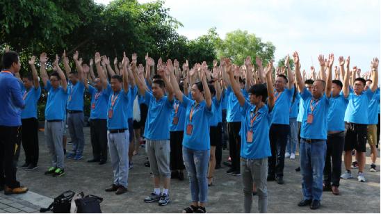 無聲的凝聚力  比克電器團隊“穿越火線”之旅