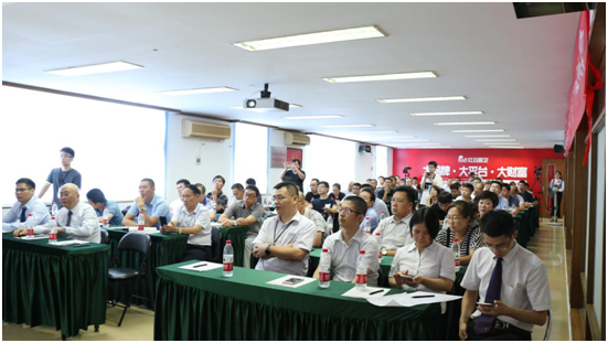 紅日廚衛“雙管齊下” 實力打造知名品牌