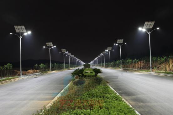 宇之源解剖：為什么說太陽能路燈壽命是關鍵