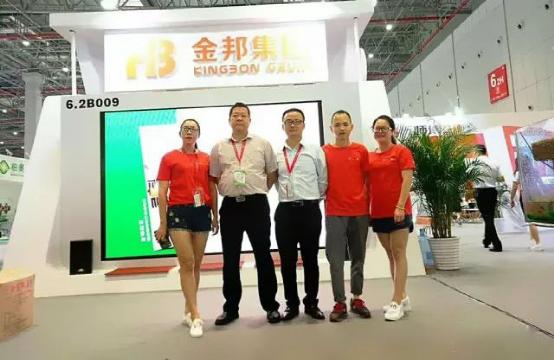 從部隊到金邦，他用軍人的嚴謹一路相隨