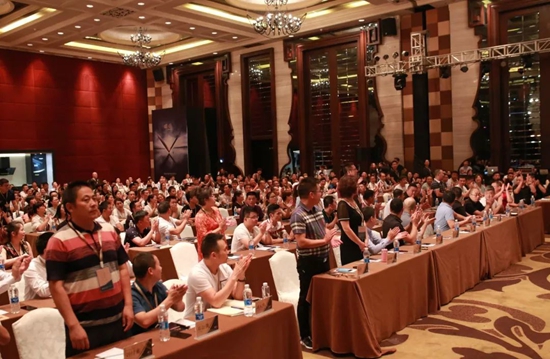 榮事達廚衛電器:榮曜,獻給時代的榮者!