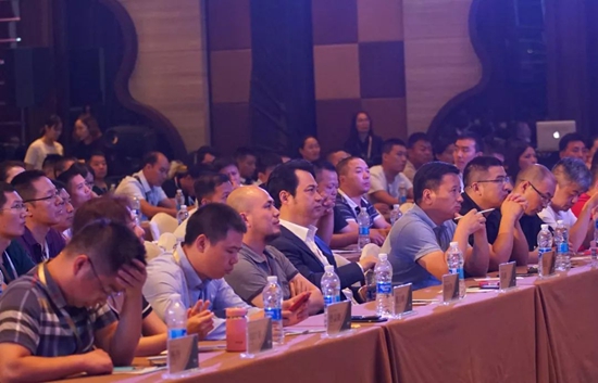 榮事達廚衛電器:榮曜,獻給時代的榮者!