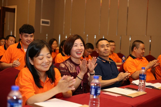 在武漢舵落口，冠華旗艦店讓你眼前一亮